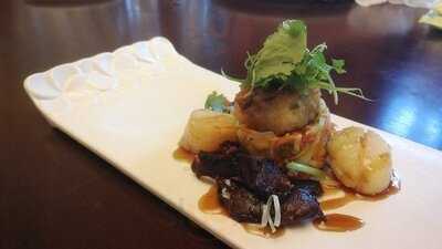 Bunga Emas Restaurant