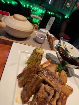 Donkey & Crow Irish Pub