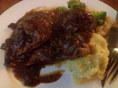 Ronnie Q - Restaurant & Bar