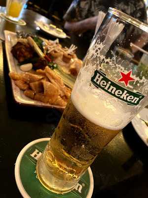 Ronnie Q - Restaurant & Bar