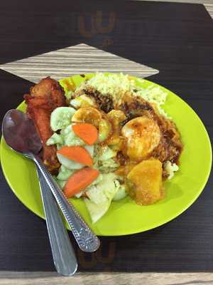 Nasi Lemak Royale
