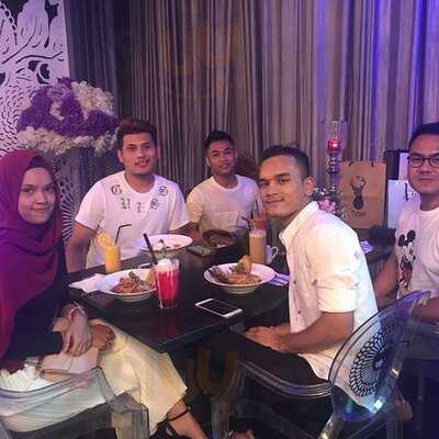 Flora Terrace At Hampshire Place