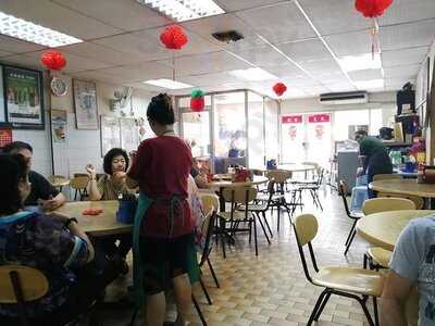 Restoran Bbq Kong Meng 光明香港烧腊