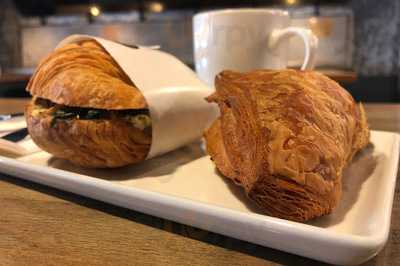 2nd Floor Kitchen & Bar