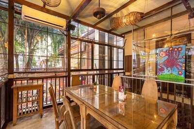 Bird Nest Cafe And Bar