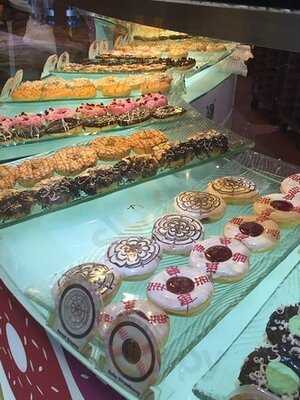 Big Apple Donuts & Coffee