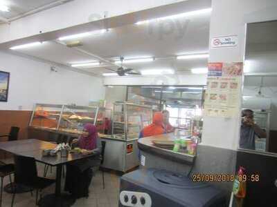 Thurkah's Banana Leaf