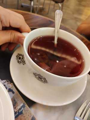 The Coffee Bean & Tea Leaf