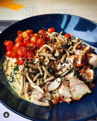 Raw Juicery + Eatery