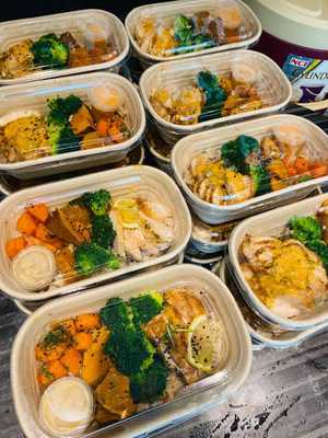 Raw Juicery + Eatery