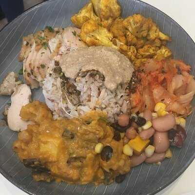 Raw Juicery + Eatery