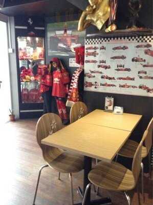 Clean & Lean Sports Bistro And Cafe