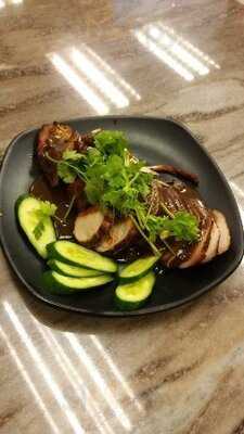 Happy Dragon Chinatown Cafe & Restaurant