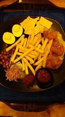 Happy Dragon Chinatown Cafe & Restaurant