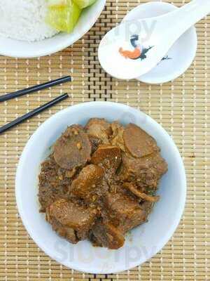 Aunty Melon Taman Desa