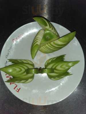 Mango's Tropical Cafe