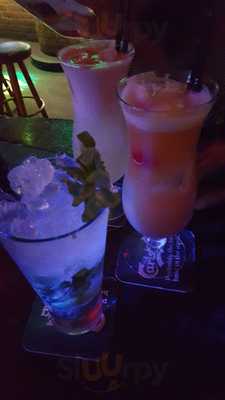 Mango's Tropical Cafe