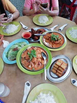 Peter's Curry Fish Head Restaurant