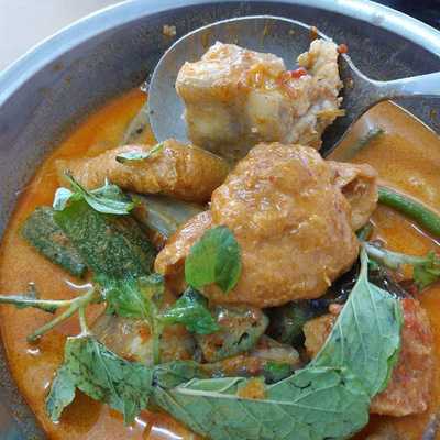 Peter's Curry Fish Head Restaurant