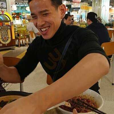 Restaurant Chongqing Chicken Hot Pot