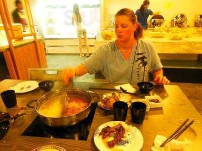 One Plus Shabu-shabu Restaurant