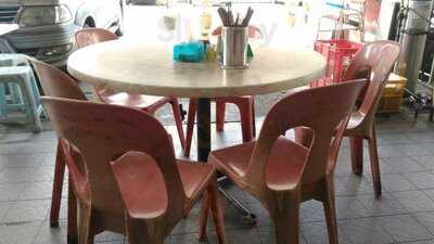 Fatty Mok Hakka Yong Tau Foo