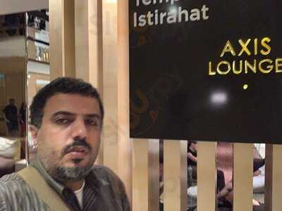 Axis Lounge