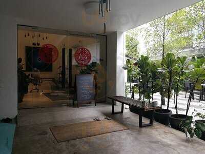 Damai Studio And Cafe