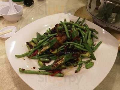 Fullwealth Seafood Restaurant