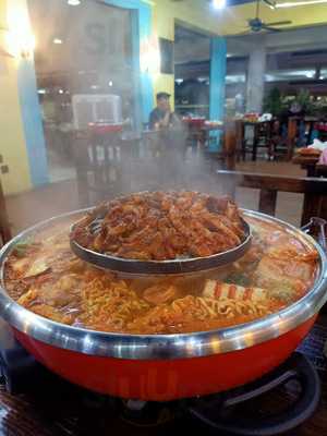 Restoran Hzt Steamboat Buffet