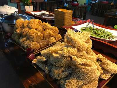 Restoran Hzt Steamboat Buffet