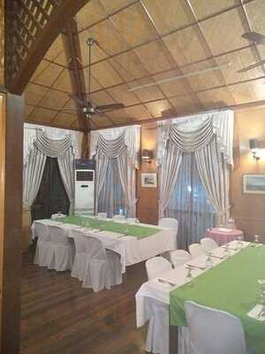 Restoran Anjung Patin Ville