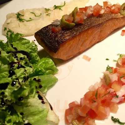 Mulberry Restaurant And Bar