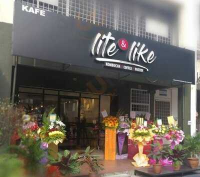 Lite & Like Cafe