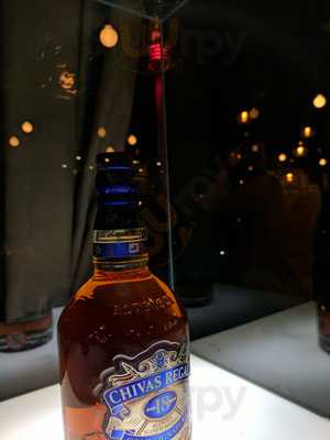 Lilian's Pub And Bar