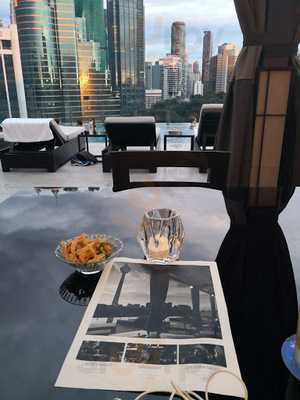 Lilian's Pub And Bar