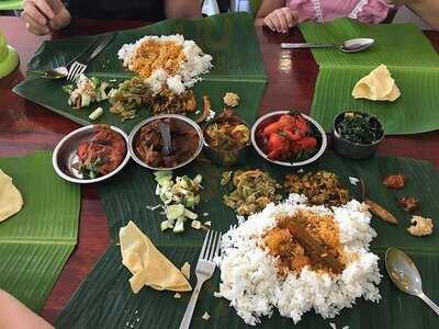 Sentul Banana Leaf