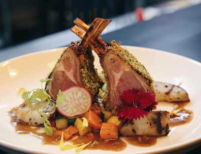 Rubs Bbq Smokehouse + Bar