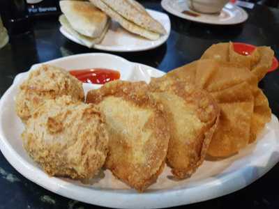 Madam Chong's Prawn Noodles House