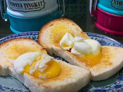 Nyonya Tingkat Signature