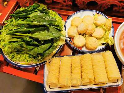 Shu Xiang Lou Hotpot & Sichuan Cuisine