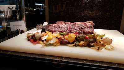 Makan2 Coffee House - Hotel Royal