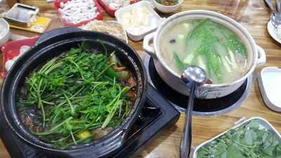 Taste Of Chicken Pot