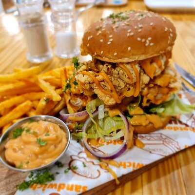 Heritage 1957 Cafe & Gallery