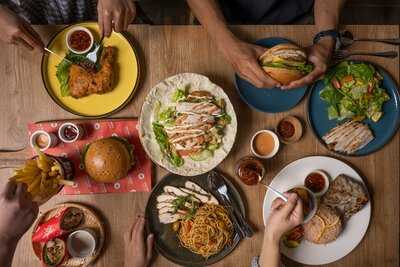 Exo Coffee By Che Minah