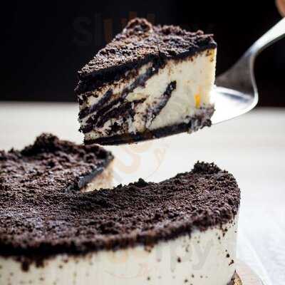 Cat & The Fiddle Melawati Mall