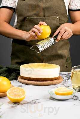 Cat & The Fiddle Lalaport