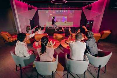 Blue Tee Sports Bar At Mst Golf Arena