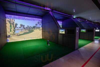 Tee Box Restaurant & Bar At Mst Golf Arena