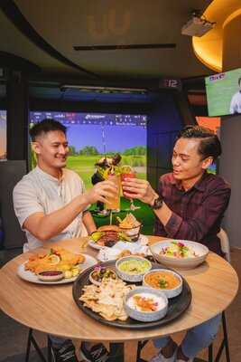 Tee Box Restaurant & Bar At Mst Golf Arena